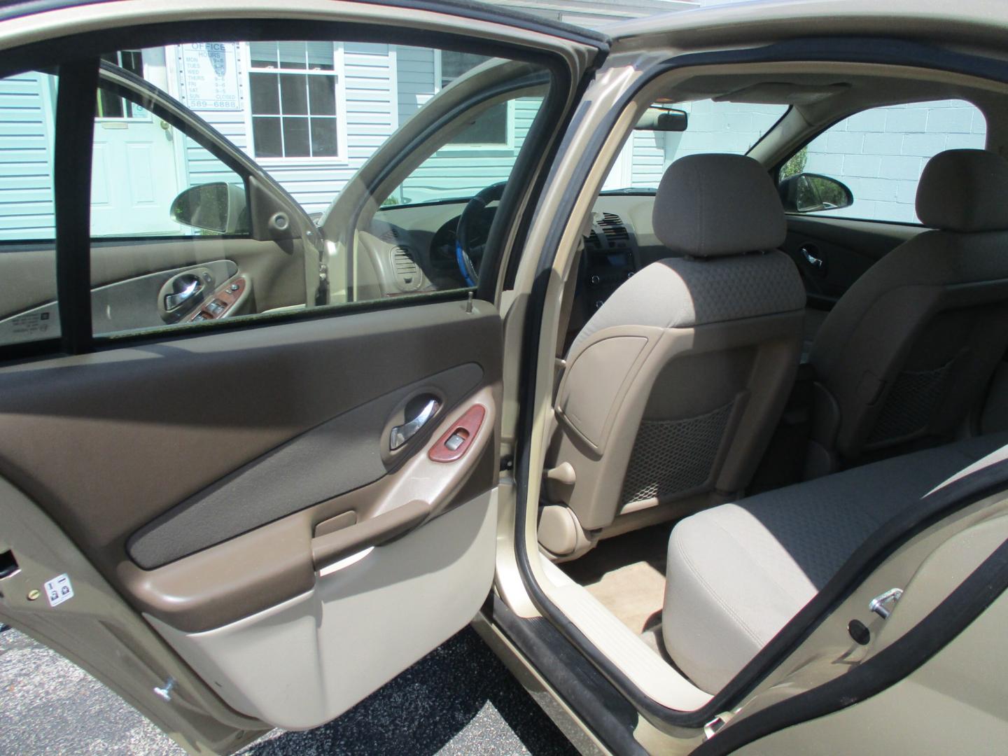 2006 GOLD Chevrolet Malibu (1G1ZT53806F) , located at 540a Delsea Drive, Sewell, NJ, 08080, (856) 589-6888, 39.752560, -75.111206 - Photo#17